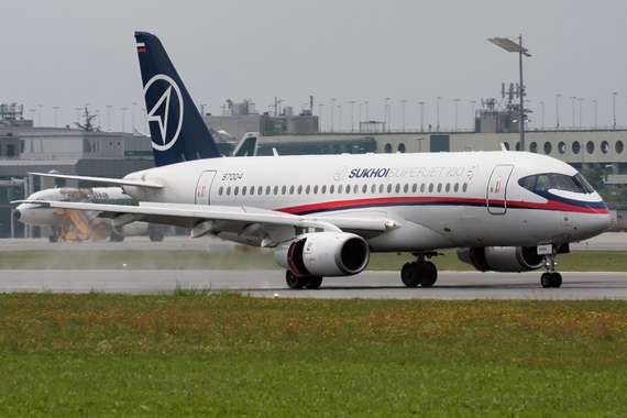 suchoi_superjet_turin.jpg