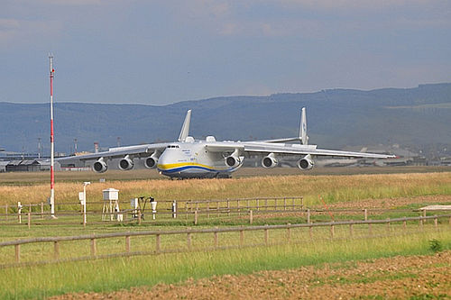 Fotobericht An 225 Zu Besuch In Basel Austrian Wings